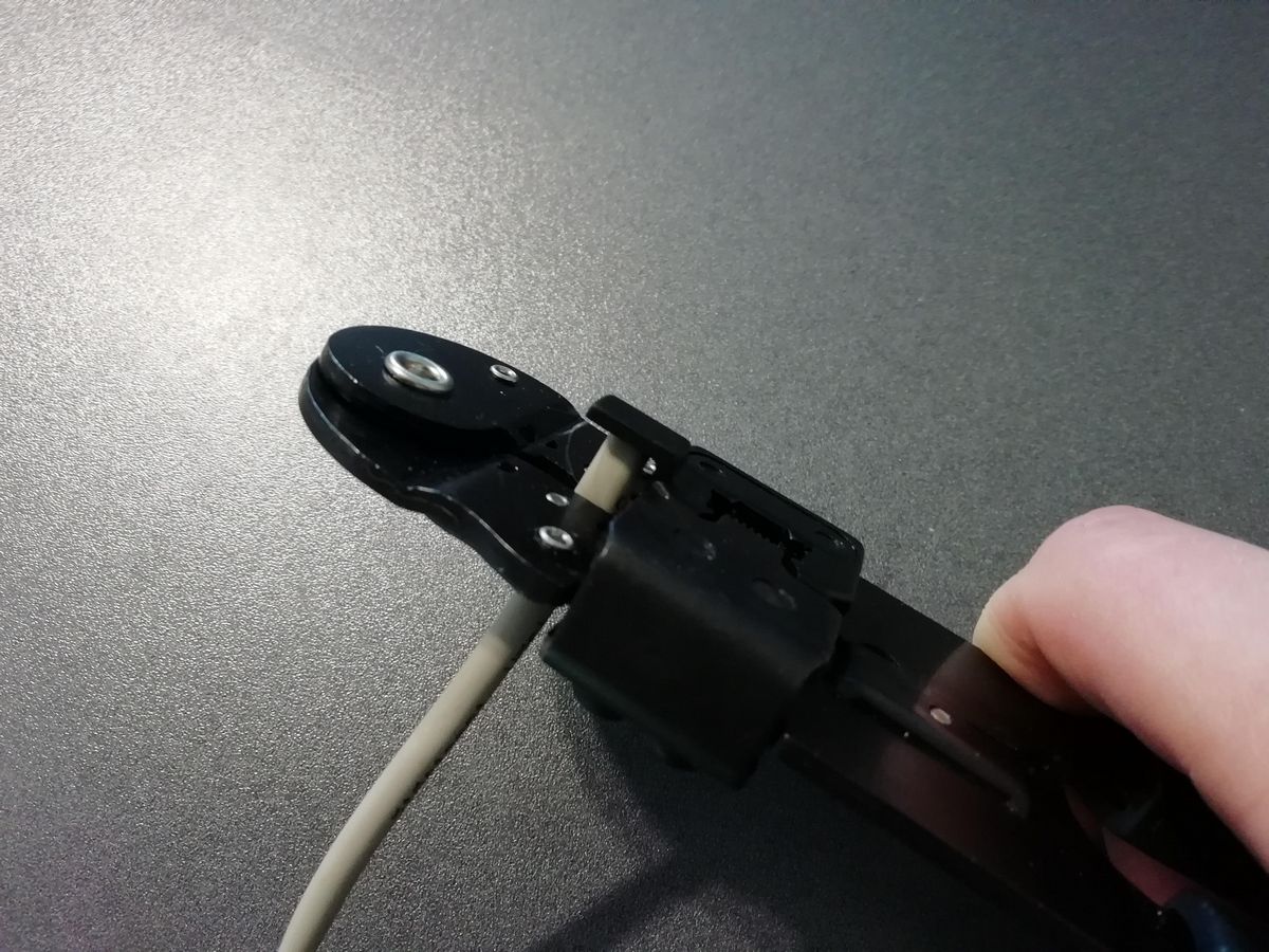 Как обжать интернет кабель RJ 45 своими руками: 4-х и 8-ми жильный